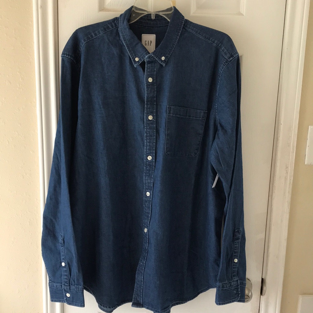 Gap Denim Long Sleeve Shirt. Nwt